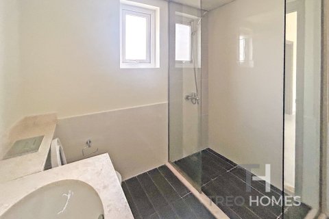 Townhouse in Dubai 2 bedrooms, 166 sq.m. № 16822 - photo 7