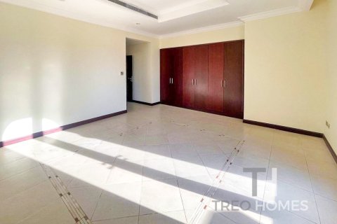 Villa à Palm Jumeirah, Dubai, 4 chambres, 465 m², № 16825 - photo 11