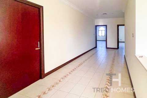 Villa à Palm Jumeirah, Dubai, 4 chambres, 465 m², № 16825 - photo 3