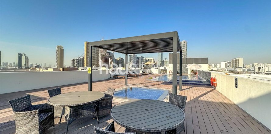 Appartement à Jumeirah Village Circle, Dubai, 2 chambres, 123 m², № 44473
