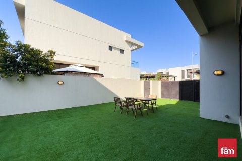 Villa in Dubai 3 bedrooms, 306.2 sq.m. № 109327 - photo 22