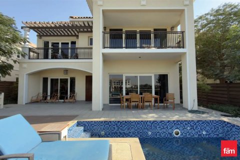Villa in Dubai 4 bedrooms, 635.8 sq.m. № 109323 - photo 12