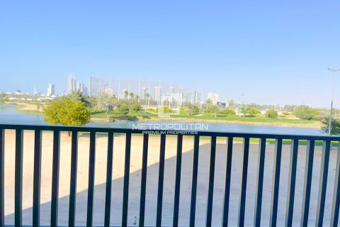 Apartment in Vida Residence, The Hills, Dubai 3 bedrooms, 185 sq.m. № 14616 - photo 17