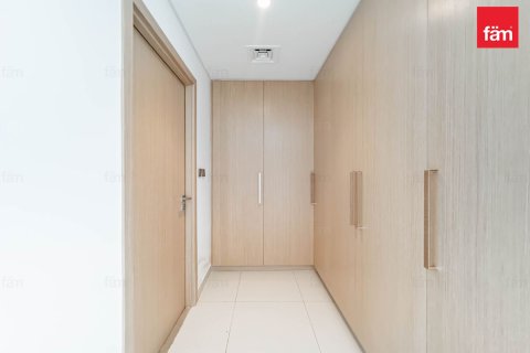 Appartement à Dubai, 2 chambres, 105.2 m², № 13038 - photo 1