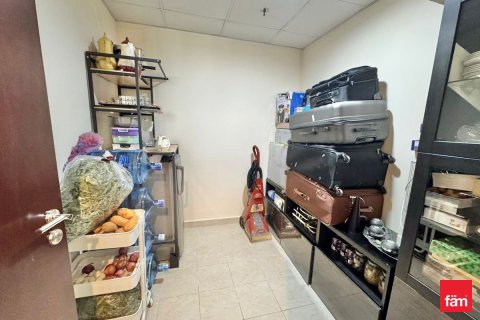 Купить квартиру в Дубае: 3 спальни, 185м², № 90196 - фото 9