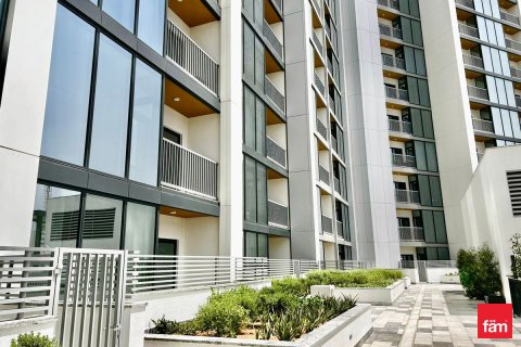 Купить квартиру в Дубае: 2 спальни, 76.2м², № 72181 - фото 3