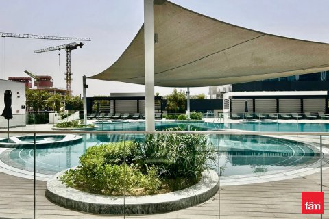 Купить квартиру в Дубае: 2 спальни, 76.2м², № 72181 - фото 1