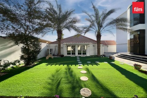 Villa en Al Barsha, Dubai, 10 dormitorios, 1393.5 m², № 72180 - foto 13
