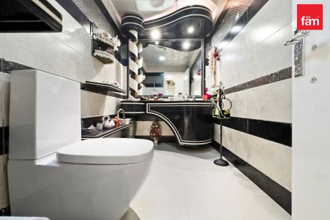 Villa en Al Barsha, Dubai, 10 dormitorios, 1393.5 m², № 72180 - foto 2