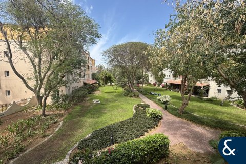 Apartment in Dubai Investment Park, Dubai 3 bedrooms, 244 sq.m. № 98860 - photo 2