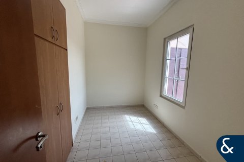 Apartment in Dubai Investment Park, Dubai 3 bedrooms, 244 sq.m. № 98860 - photo 17