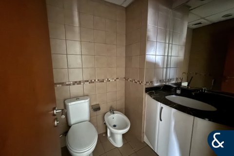 Apartment in Dubai Investment Park, Dubai 3 bedrooms, 244 sq.m. № 98860 - photo 16