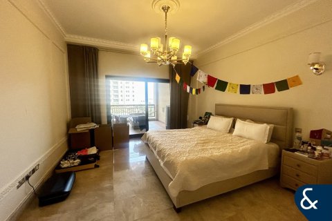 Apartment in The Fairmont Palm Residences, Palm Jumeirah, Dubai 2 bedrooms, 160 sq.m. № 98859 - photo 4