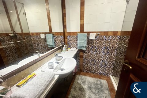 Apartment in The Fairmont Palm Residences, Palm Jumeirah, Dubai 2 bedrooms, 160 sq.m. № 98859 - photo 15