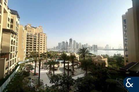 Apartment in The Fairmont Palm Residences, Palm Jumeirah, Dubai 2 bedrooms, 160 sq.m. № 98859 - photo 9