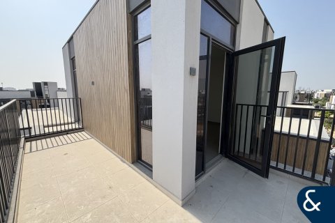 Villa in Mudon, Dubai 4 bedrooms, 244 sq.m. № 98789 - photo 23