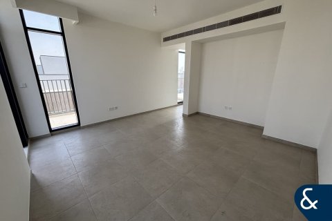 Villa in Mudon, Dubai 4 bedrooms, 244 sq.m. № 98789 - photo 21