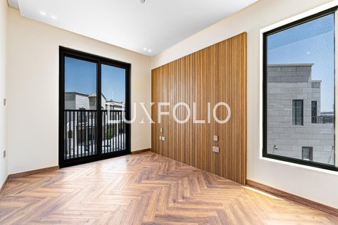 Купить таунхаус в Джумейра Гольф Эстейтс, Дубай: 3 спальни, 279м², № 45543 - фото 4
