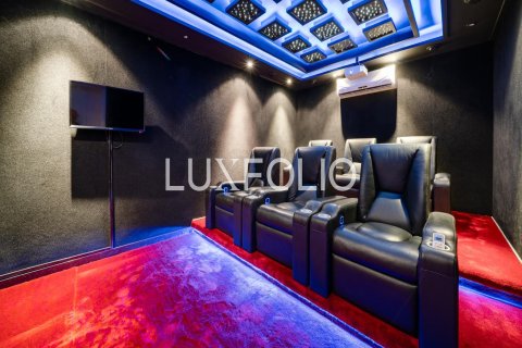 Villa en Jumeirah Golf Estates, Dubai, 6 dormitorios, 1326 m², № 45542 - foto 18