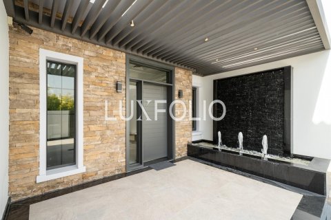 Villa en Jumeirah Golf Estates, Dubai, 6 dormitorios, 1326 m², № 45542 - foto 21