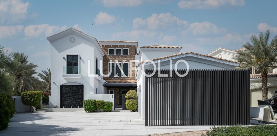 Villa in Jumeirah Golf Estates, Dubai 6 bedrooms, 1326 sq.m. № 45542