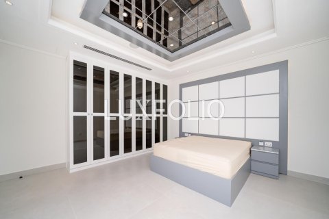Villa en Jumeirah Golf Estates, Dubai, 6 dormitorios, 1326 m², № 45542 - foto 19