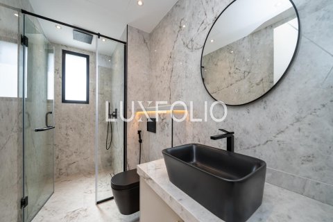 Villa en Jumeirah Golf Estates, Dubai, 6 dormitorios, 1326 m², № 45542 - foto 25