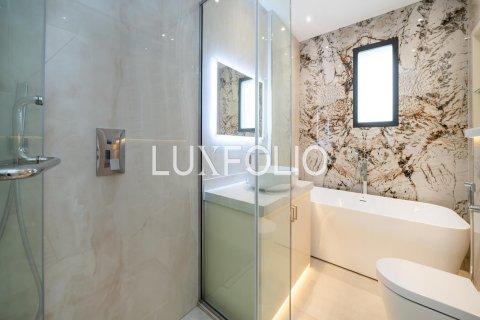 Villa en Jumeirah Golf Estates, Dubai, 6 dormitorios, 1326 m², № 45542 - foto 10