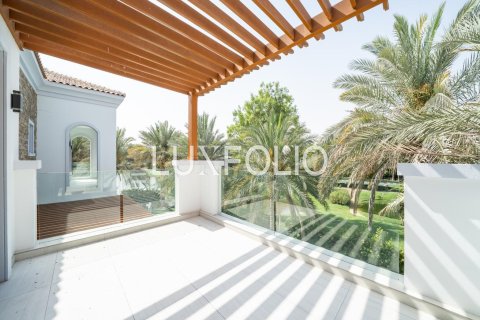 Villa en Jumeirah Golf Estates, Dubai, 6 dormitorios, 1326 m², № 45542 - foto 4