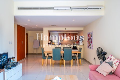 Apartamento en Greens, Dubai, 2 dormitorios, 107.43024211 m², № 84369 - foto 8