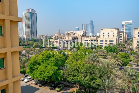 Снять в аренду квартиру в Greens, Дубай: 2 спальни, 107.43024211м², № 84369 - фото 2