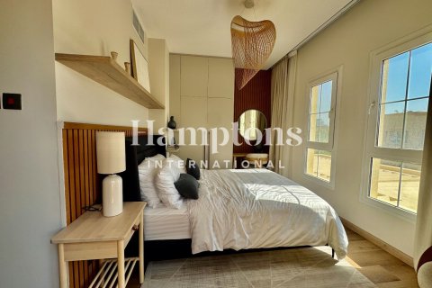 Villa in Springs 10, The Springs, Dubai 3 bedrooms, 207.35020570 sq.m. № 85393 - photo 12