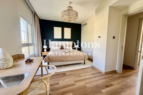 Villa in Springs 10, The Springs, Dubai 3 bedrooms, 207.35020570 sq.m. № 85393 - photo 14