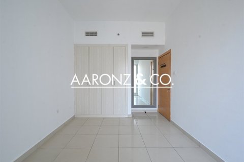 Apartamento en Jumeirah Lake Towers, Dubai, 2 dormitorios, 122 m², № 85389 - foto 3