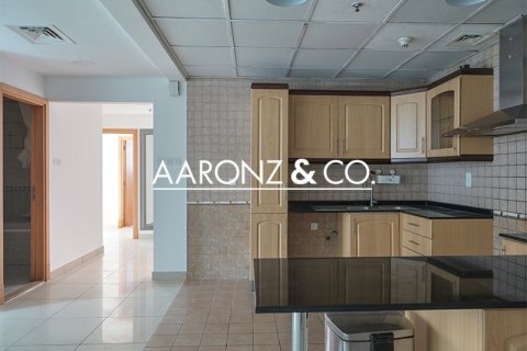 Apartamento en Jumeirah Lake Towers, Dubai, 2 dormitorios, 122 m², № 85389 - foto 9