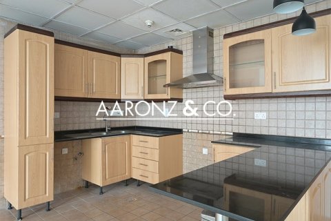 Apartamento en Jumeirah Lake Towers, Dubai, 2 dormitorios, 122 m², № 85389 - foto 11