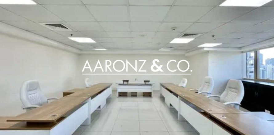 مكتب في أبراج بحيرة جميرا, دبي 142 م² رقم 85390