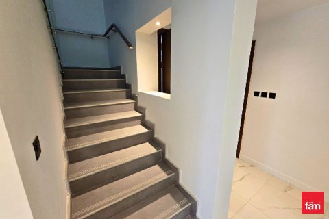 Снять в аренду таунхаус в Дубае: 4 спальни, 187.8м², № 97724 - фото 12