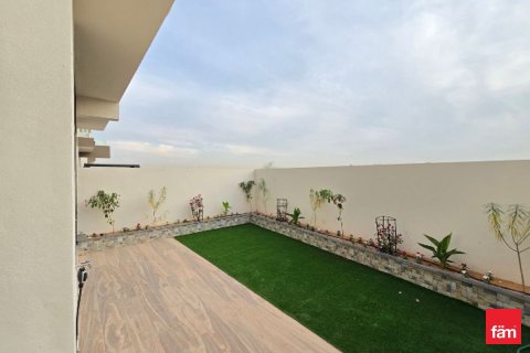 Снять в аренду таунхаус в Дубае: 4 спальни, 187.8м², № 97724 - фото 18