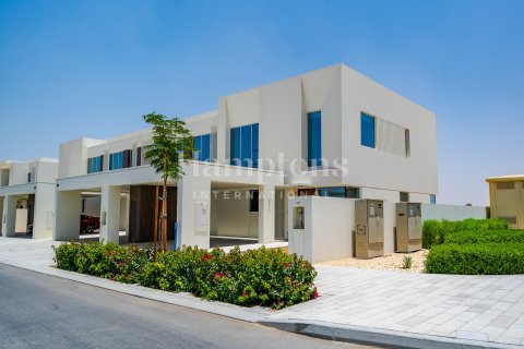 Townhouse in The Valley, Dubai 4 bedrooms, 257.52711600 sq.m. № 72025 - photo 5