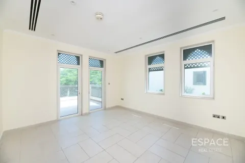 فيلا في Regional, Jumeirah Park, دبي 4 غرف نوم, 471 م² رقم 122733 - صورة 14