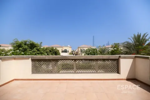 فيلا في Regional, Jumeirah Park, دبي 4 غرف نوم, 471 م² رقم 122733 - صورة 18