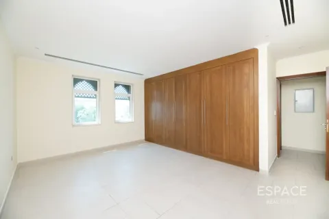 فيلا في Regional, Jumeirah Park, دبي 4 غرف نوم, 471 م² رقم 122733 - صورة 9
