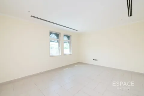 فيلا في Regional, Jumeirah Park, دبي 4 غرف نوم, 471 م² رقم 122733 - صورة 11