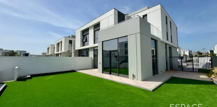 Townhouse in Al Furjan, Dubai 4 bedrooms, 269 sq.m. № 122728