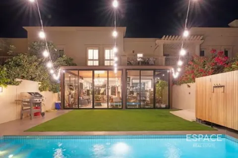 Villa en The Springs, Dubai, 4 dormitorios, 228 m², № 122727 - foto 2