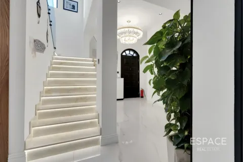 Villa en The Springs, Dubai, 4 dormitorios, 228 m², № 122727 - foto 17