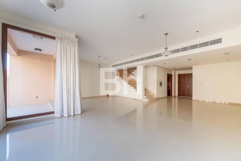 Снять в аренду таунхаус в Jumeirah Islands, Дубай: 4 спальни, 334м², № 23019 - фото 8