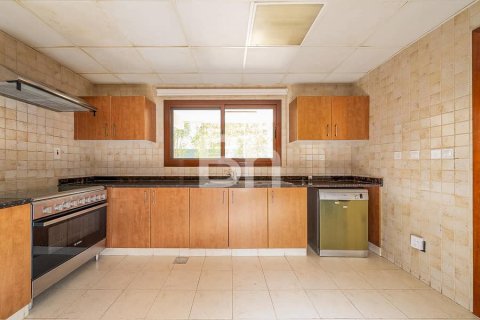 Снять в аренду таунхаус в Jumeirah Islands, Дубай: 4 спальни, 334м², № 23019 - фото 13