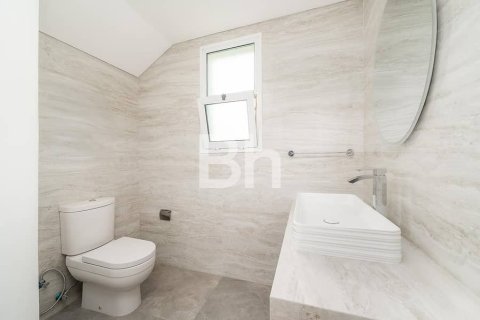 Villa in Jumeirah Village Triangle, Dubai 2 bedrooms, 278 sq.m. № 23017 - photo 11